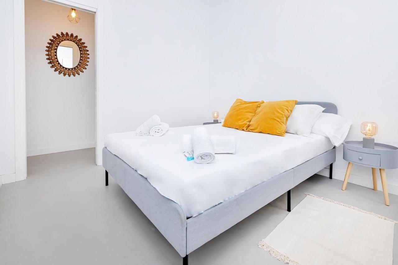 Homey Apt- Atico Con Vistas A La Catedral Malaga Exterior photo
