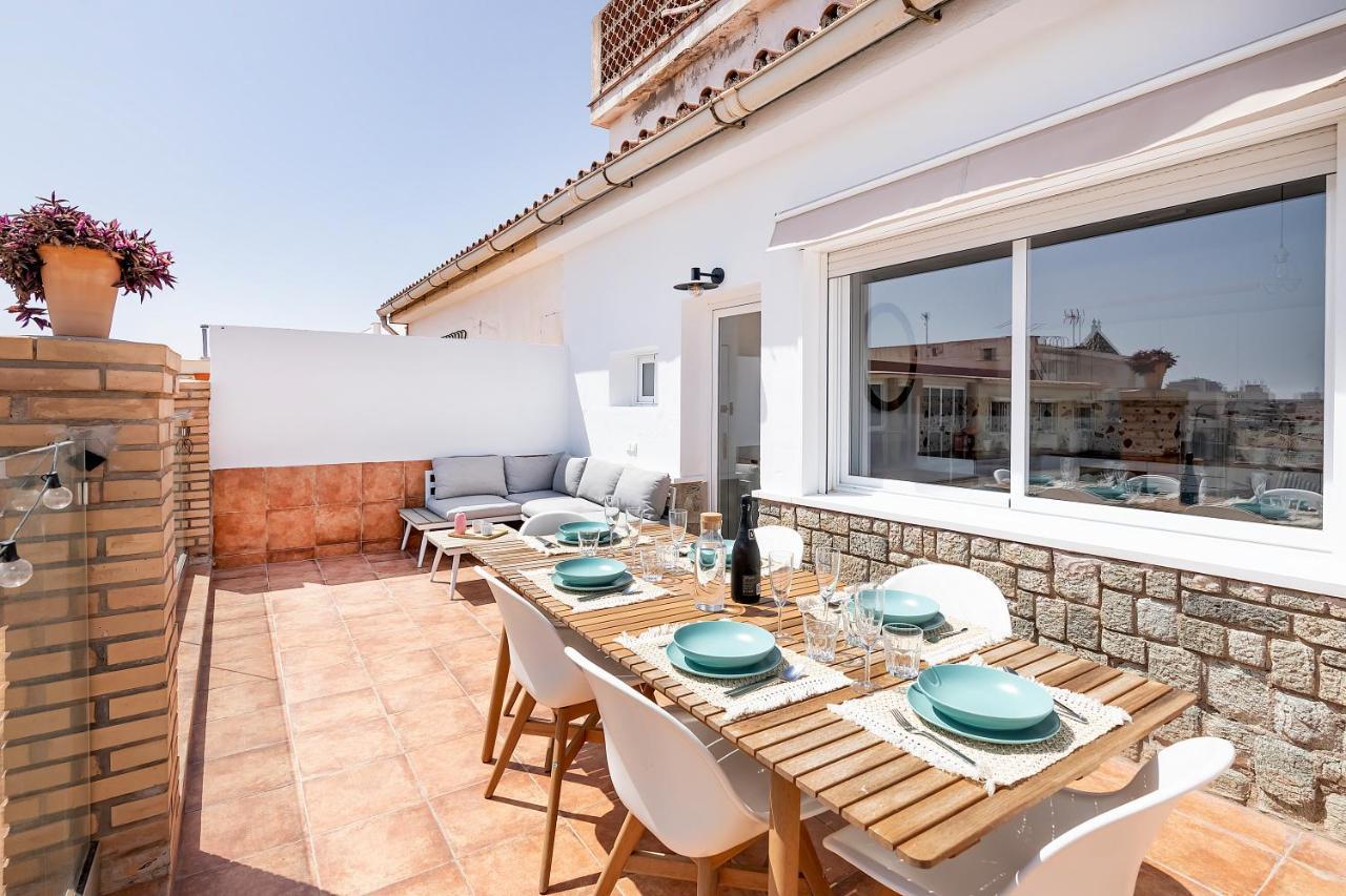 Homey Apt- Atico Con Vistas A La Catedral Malaga Exterior photo